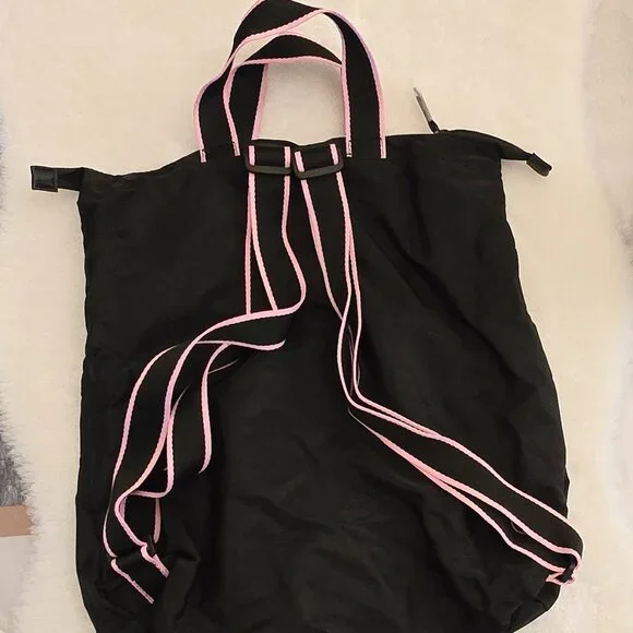 Victoria's Secret 2-in-1 Bag / Backpack - Picture 6 of 8